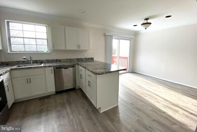 9407 Riverbrink Ct, Laurel, MD 20723 - photo 4