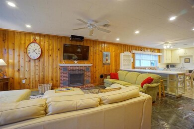 213 Bristol St, Seabrook, NH 03874 - photo 5