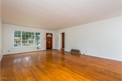 250 Palomares Ave-006-7-Living Room-MLS_