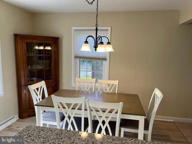 215 W 38th St, Reading, PA 19606 - photo 6