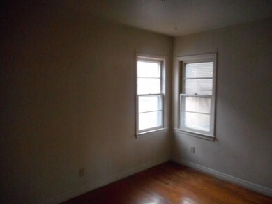 908 E 25th St, Des Moines, IA 50317 - photo 5