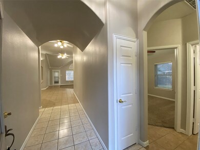 8621 Lariat Cir, Fort Worth, TX 76244 - photo 2