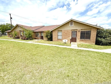 4545 Hoeneke St unit 103, Kirby, TX 78219 - photo 2