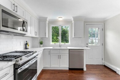 5 Nancy Ln, Waltham, MA 02452 - photo 4