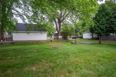 1027 Pershing St, Eau Claire, WI 54703 - photo 6