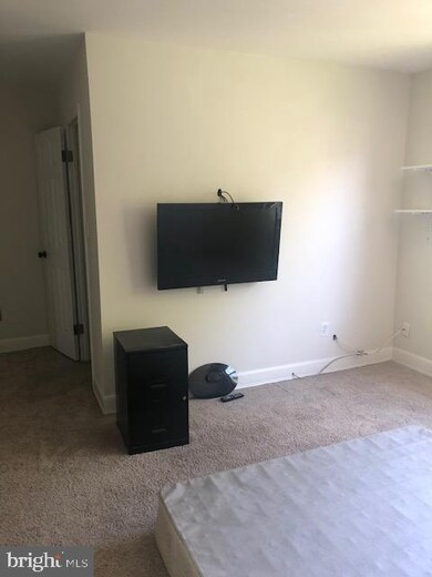 4 Stuyvesant Ct, Hightstown, NJ 08520 - photo 4