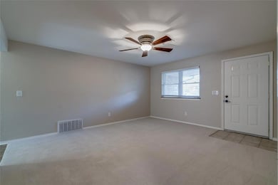 501 Meadow Lake Dr, Edmond, OK 73003 - photo 7