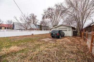567 E 1st St, Prineville, OR 97754 - photo 5