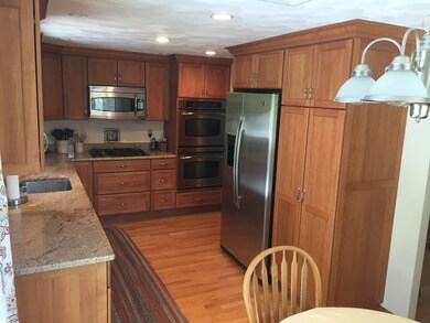 12 Douglas Ave, Burlington, MA 01803 - photo 3
