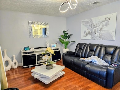 1206 Windy Ridge Dr, Brandon, FL 33510 - photo 5