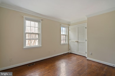 822 Bashford Ln, Alexandria, VA 22314 - photo 7