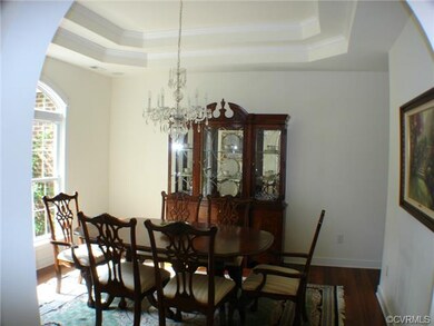 Dining room 13x14 double tray ceiling. Built in sp