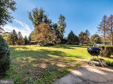 10813 Hunting Ln, Columbia, MD 21044 - photo 6