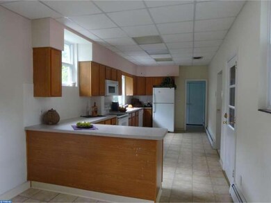 905 Carroll Rd, Wynnewood, PA 19096 - photo 5