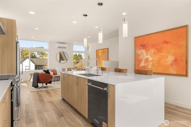 4853 S Findlay St, Seattle, WA 98118 - photo 4