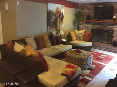 8803 Brae Brooke Dr, Lanham, MD 20706 - photo 6