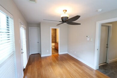 1719 Welch St unit C, Houston, TX 77006 - photo 6