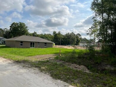 Back of new home behind Lot 14