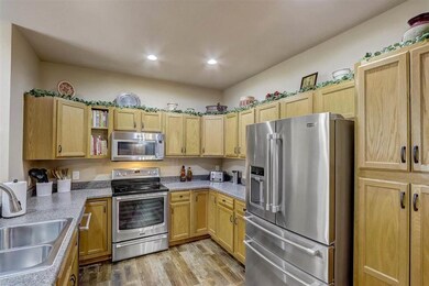 42 Blue Iris Way unit 10, Fitchburg, WI 53711 - photo 5