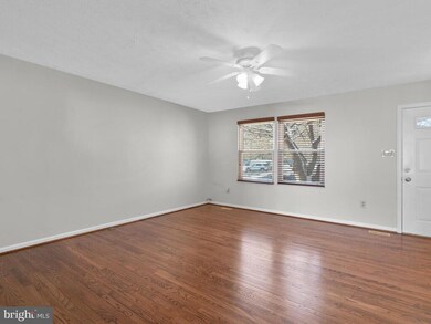 18907 Piney Point Place, Germantown, MD 20874 - photo 4