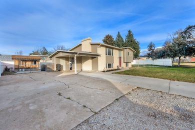 2932 W 6050 S, Roy, UT 84067 - photo 2