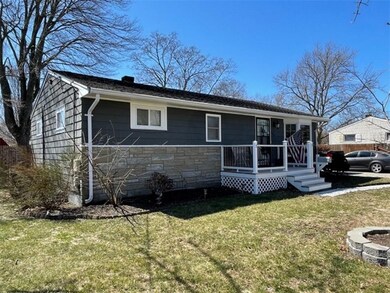 224 Strawberry Field Rd, Warwick, RI 02886 - photo 3