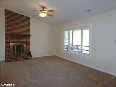 Den/Family/Great Room - Vaulted Ceiling & spacious