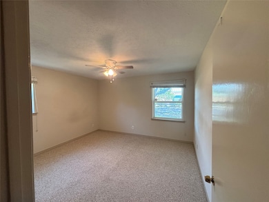 1910 Jefferson St, Commerce, TX 75428 - photo 6