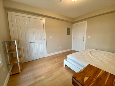 16 Brinley St unit 2, Newport, RI 02840 - photo 7