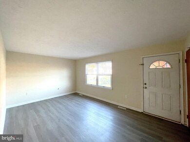 45743 Dee Ct, Great Mills, MD 20634 - photo 2