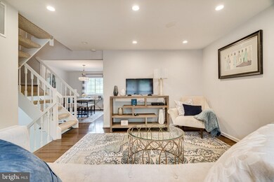 6812 Hutchison St, Falls Church, VA 22043 - photo 5