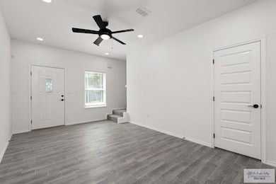 405 Lion's Villa Ave unit 14, La Feria, TX 78559 - photo 3