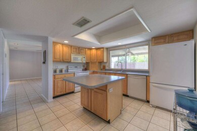 006_Kitchen