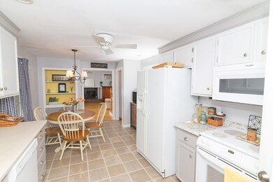 212 Curve St, Millis, MA 02054 - photo 4