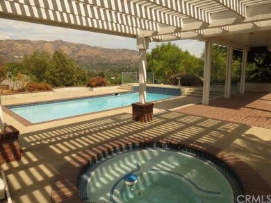 Mountain View/ Pool/ Spa