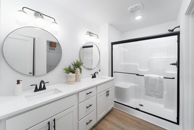 VH Manhattan Model-6