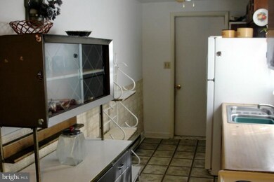 205 N Lynchburg St, Chestertown, MD 21620 - photo 4