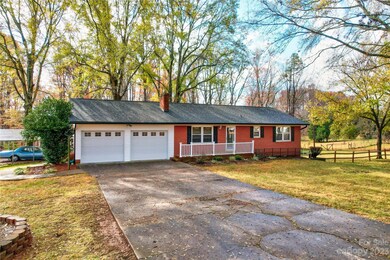 156 Clements Rd, Statesville, NC 28677 - photo 2