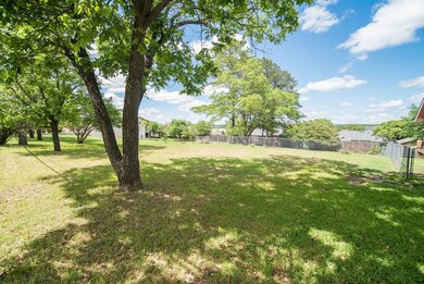 816 W Travis St unit 10R, Fredericksburg, TX 78624 - photo 3