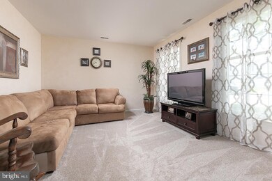 129 Stone Henge Dr, Swedesboro, NJ 08085 - photo 4