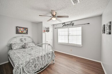 1713 Valley View Dr, Joshua, TX 76058 - photo 2