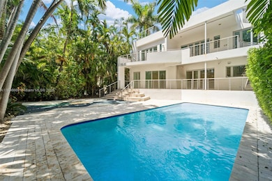 5625 N Bay Rd, Miami Beach, FL 33140 - photo 5