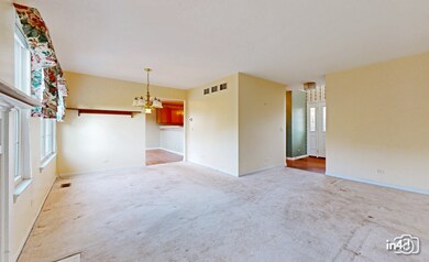 562 Tewksbury Cir, Oswego, IL 60543 - photo 6