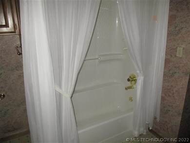 Master Bathroom View 2