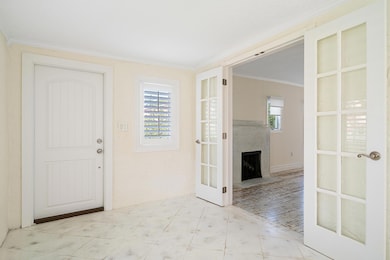 813 Avon Rd, West Palm Beach, FL 33401 - photo 4