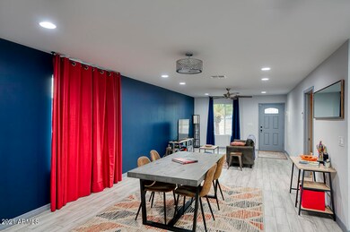 Dining Room/Den