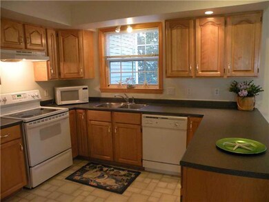 9 Main St unit 3, Kittery, ME 03904 - photo 7