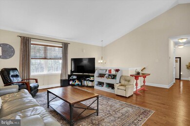 605 Terrace Ave, Mount Joy, PA 17552 - photo 4