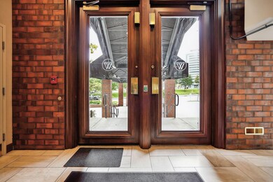 3-web-or-mls-155-w-main-st-404