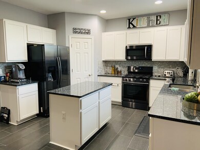 4000BD6F-906A-44EA-AFF4-DB8404B9665C